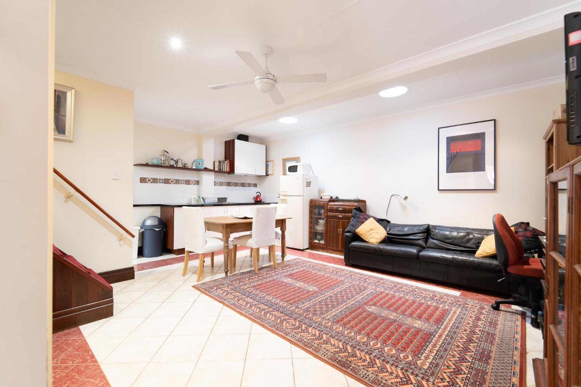 Snow-White'S 2 Bedroom City Heart Cottage In Perth 6000 — Photos 1